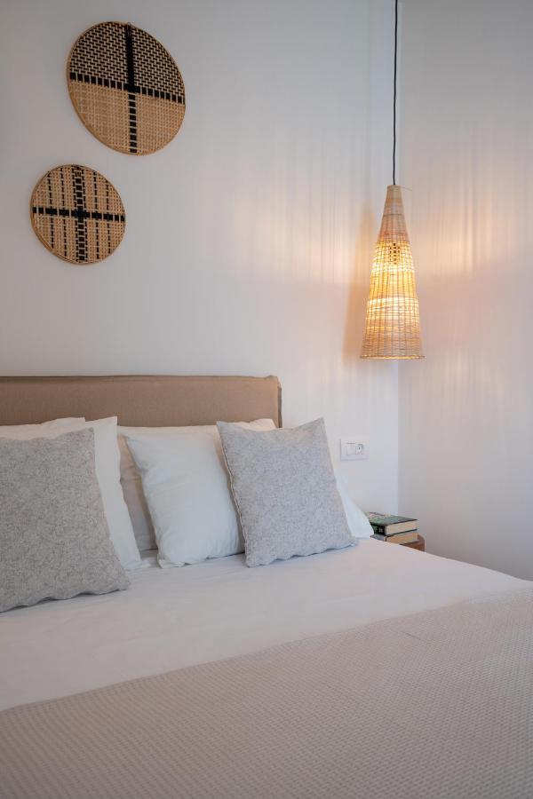 Thea Beachfront Suites In Lourdas Beach Lourdata  Extérieur photo