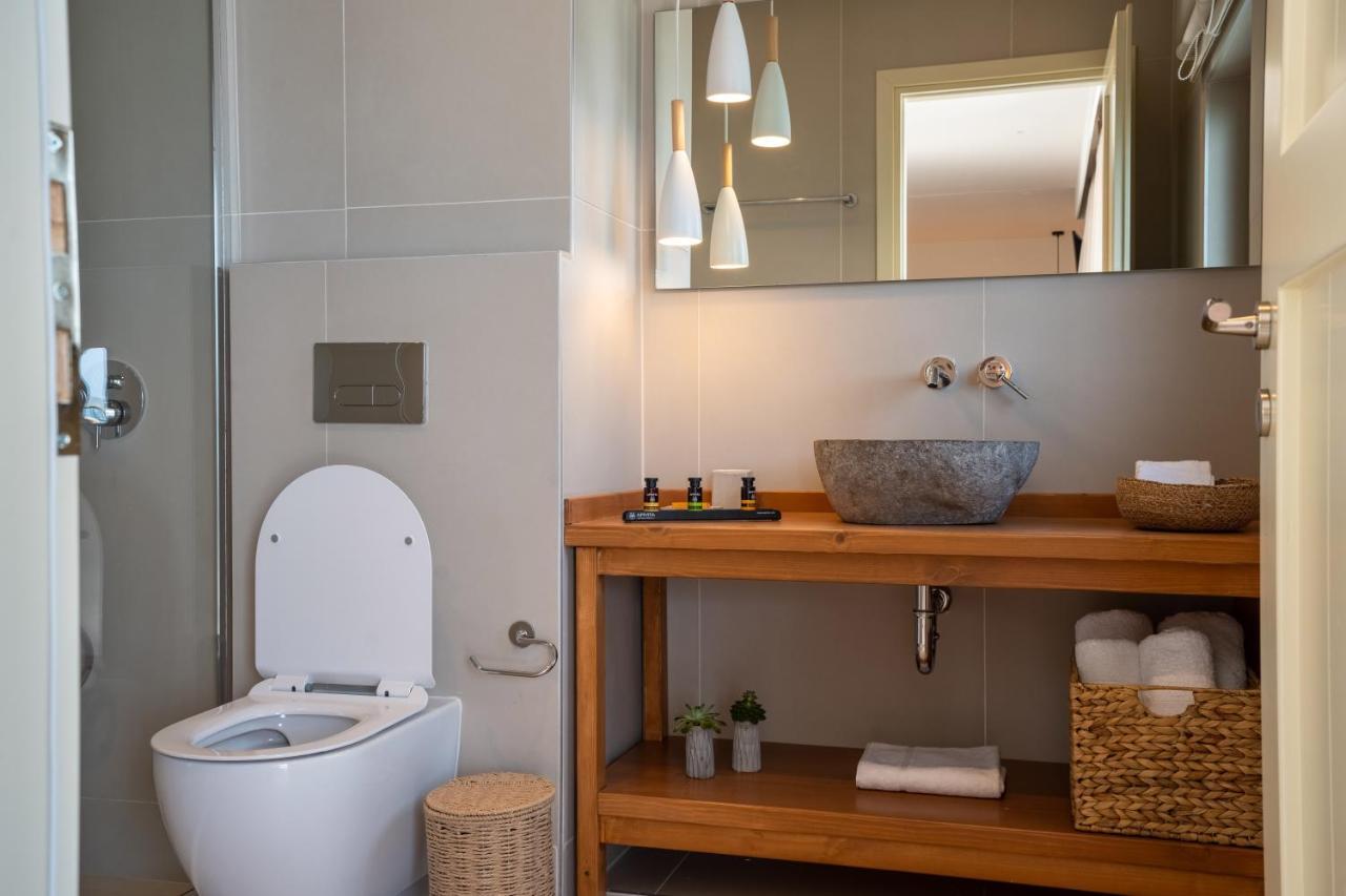 Thea Beachfront Suites In Lourdas Beach Lourdata  Extérieur photo