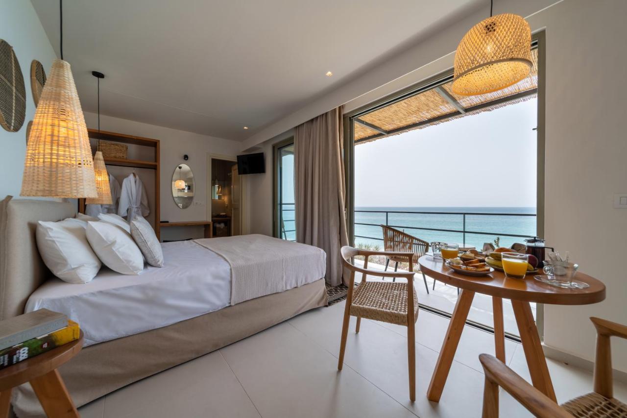 Thea Beachfront Suites In Lourdas Beach Lourdata  Extérieur photo