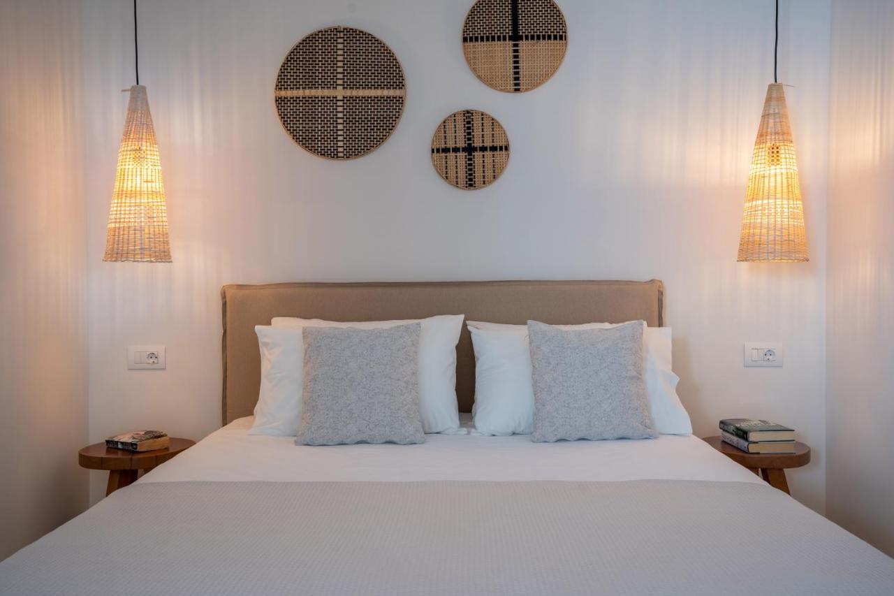 Thea Beachfront Suites In Lourdas Beach Lourdata  Extérieur photo